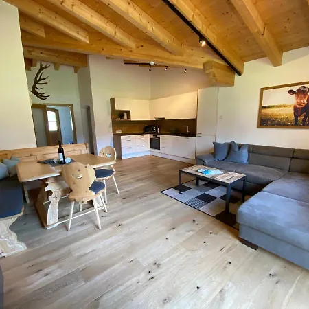 Mair Apartment *