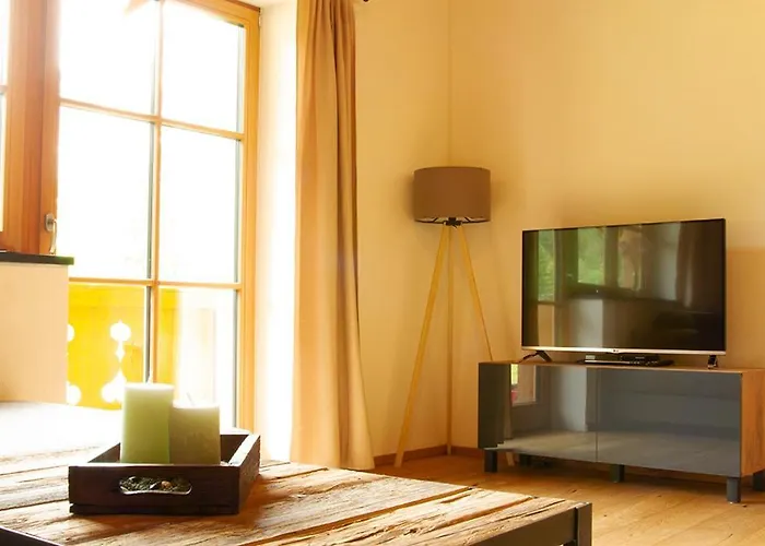 Mair * شارنيتز